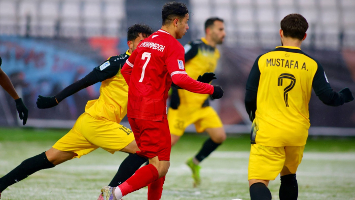 Hakem Maçı Katletti! Zakho 9 Kişi Kaldı